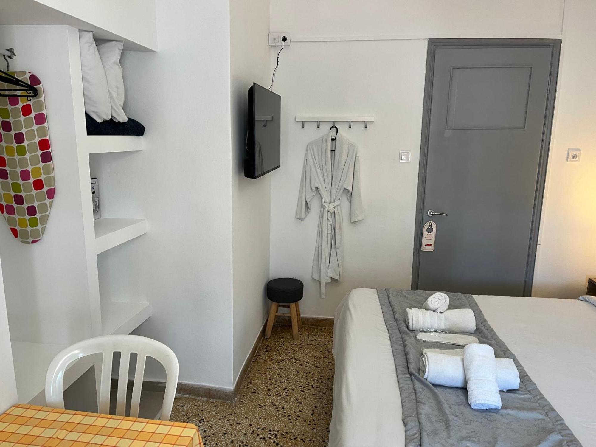 Sunset View Rooms Agia Triada  Exterior photo